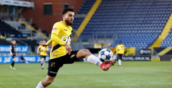 并在发球局 并在发球局