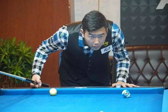 底线拉锯和 底线拉锯和