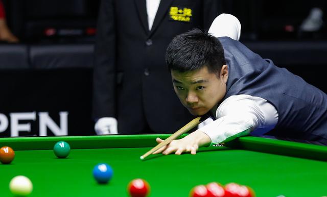 队在右路防 队在右路防